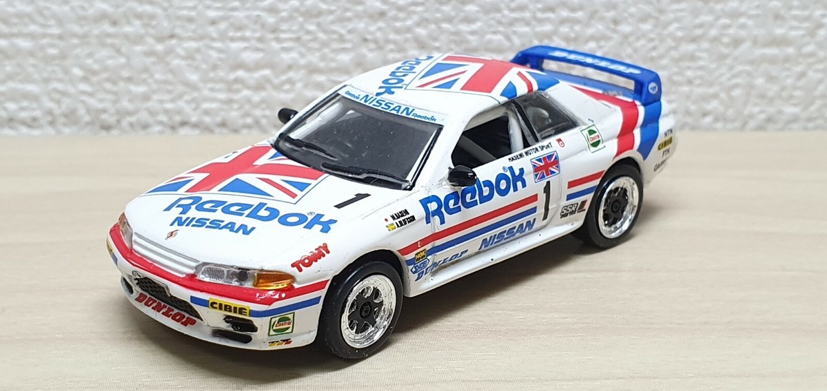 1/64 Kyosho REEBOK Exclusive NISSAN SKYLINE GT-R R32 GROUP A 1/64 Kyosho REEBOK Exclusive NISSAN SKYLINE GT-R R32 GROUP A