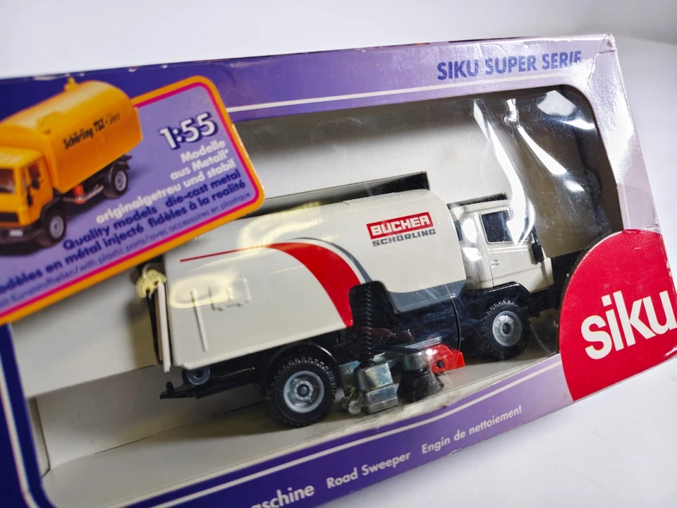 siku / 2824 / super serie / Kehrfahrzeug / 1:55 Straßenkehrmaschine Road Sweeper - Bild 4 von 4