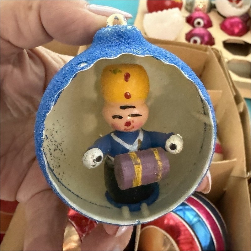 Vintage Jewelbrite Diorama Drummer Boy Ornament