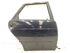 Porte arrière et accessoires Saab 900