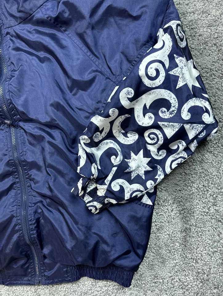 Chaqueta cortavientos vintage Metro Active para mujer grande de nailon estampado de estrellas retro años 90 Foto 2 de 4