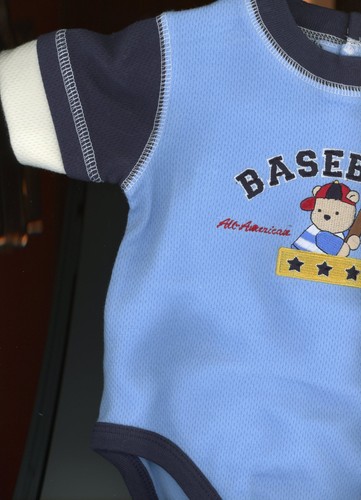 1 Piece Shirt & Bottom baseball blue Pull Over Snaps 0-3 mo 6 1/2-12 lbs. B6-A5 - Picture 4 of 6