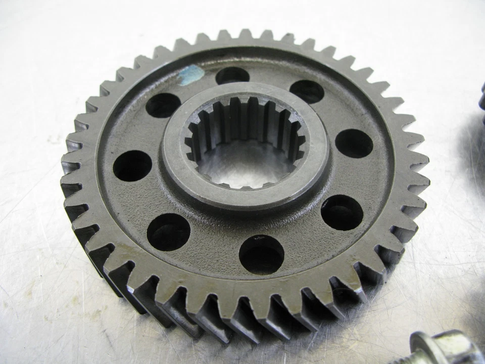 Suzuki GV1200 1985 Madura eje de manivela engranajes primarios fábrica principal OEM 85 Foto 2 de 4