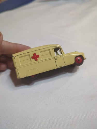 Dinky Toys Daimler Ambulance #30H NICE - Picture 6 of 11