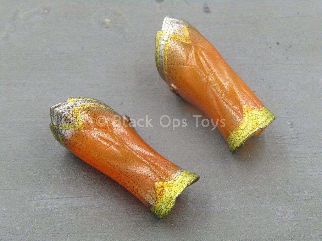 1/6 scale toy Justice League - Wonder Woman - Bracelets of Submission