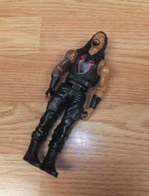 2017 Mattel WWE Basic Series Roman Reigns Red Logo Wrestling Action Figure