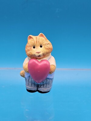 Hallmark Merry Miniature 1994 Cameron Cat Holding Heart