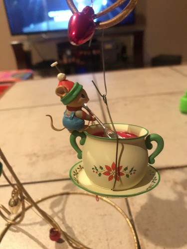 ENESCO CHRISTMAS ORNAMENT: LETTERS TO SANTA:MOUSE WITH ALPHABET SOUP NEW - Picture 4 of 7