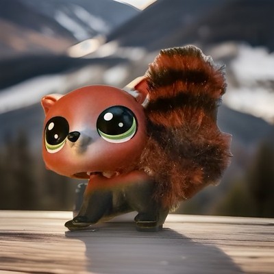 Littlest Pet Shop Hasbro LPS #120 Hasbro  Red Panda   Redley Furrytail VGC