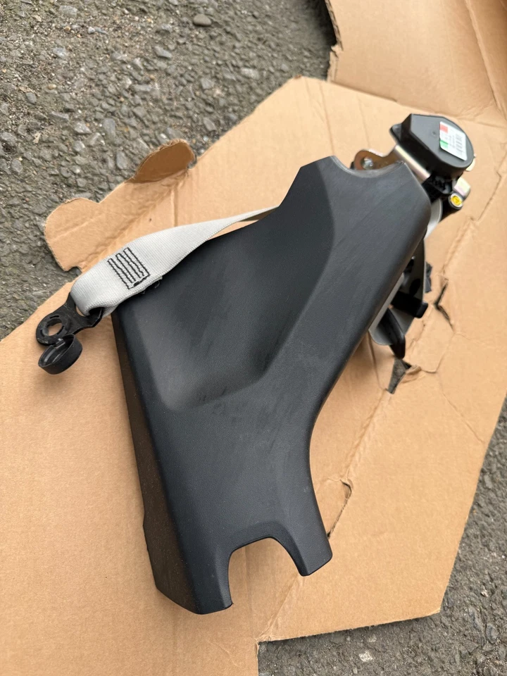 Cinturón seguridad cinturón seguridad Porsche 718 Cayman 981/982 original 98180303303 Foto 2 de 4