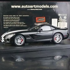 Autoart 1/18 2006 Dodge Viper SRT-10 Coupe Black with White Stripes  Rare