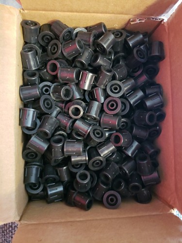 Conectores de balaustre Fence Deck Rite Specialty Hardware plástico negro (450+ piezas) - Imagen 2 de 2