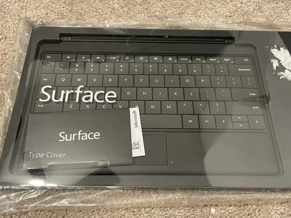Microsoft Surface Pro 1/2 RT Type Cover FOR Keyboard Model 1535 Black - Image 2 of 4