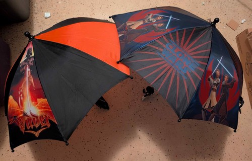 2 Star Wars Kid Umbrellas - Darth Vader And Clone Wars - VGC