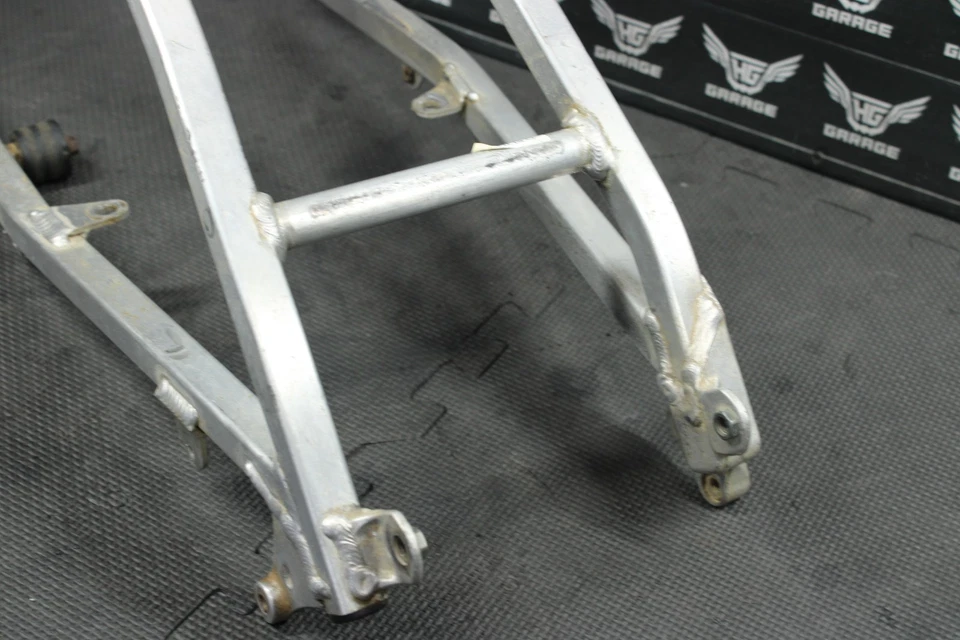 Yamaha WR250F WR450F 2003 OEM subchasis trasero subchasis chasis riel de asiento Foto 3 de 4