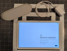 De-Googled Pixel Tablet with Dock running GrapheneOS
