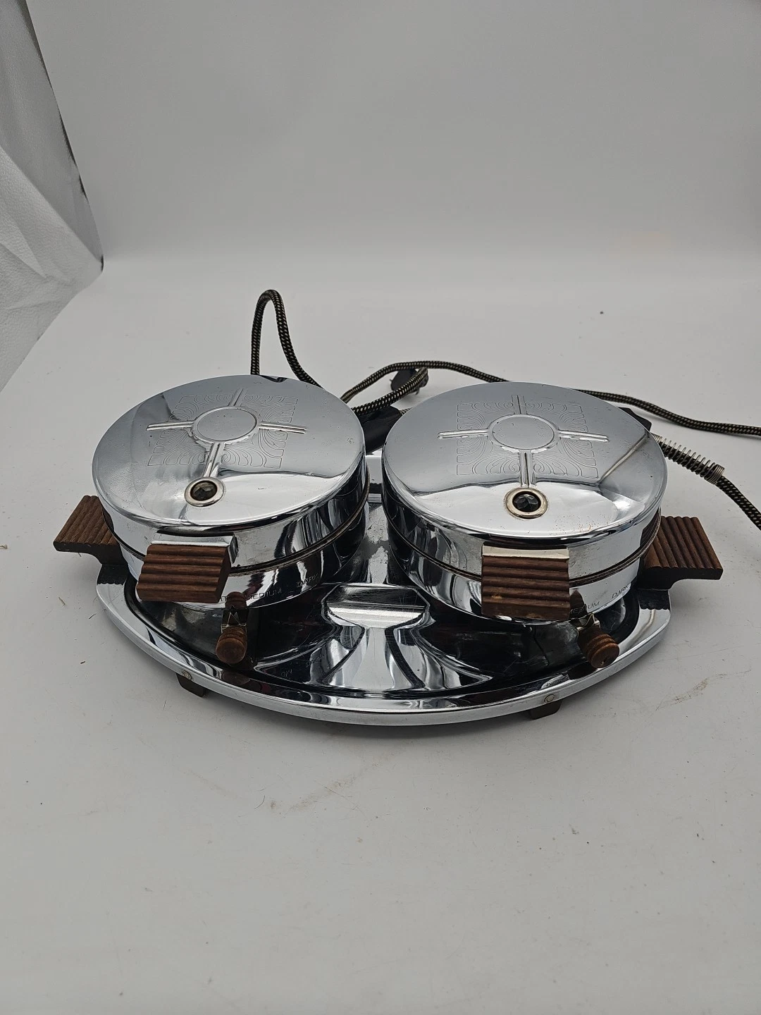 Vintage Dominion Double Waffle Iron Maker Style 1353 Tested Works Original Cord