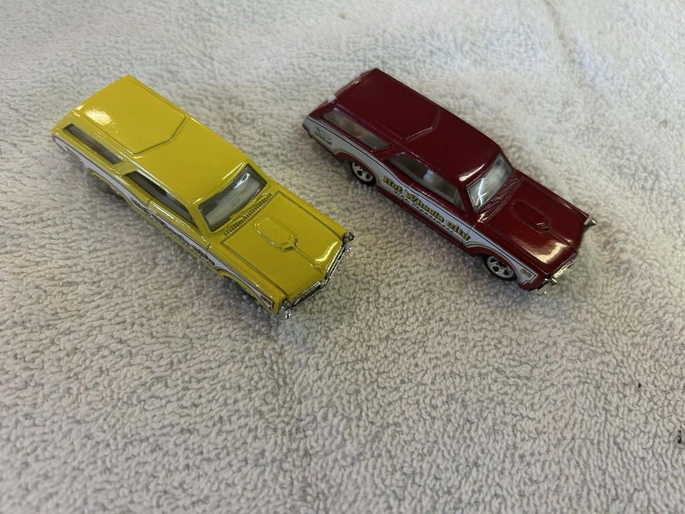 Hotwheels Custom 66 GTO Wagon/yellow And Red/hotwheels City Fire Department - Image 2 of 4