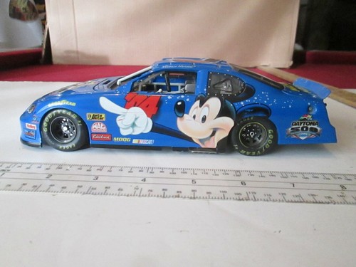 NASCAR Daytona 500 Disney Mickey Mouse 2004 Chevrolet Monte Carlo Preferred VGC - Picture 5 of 12