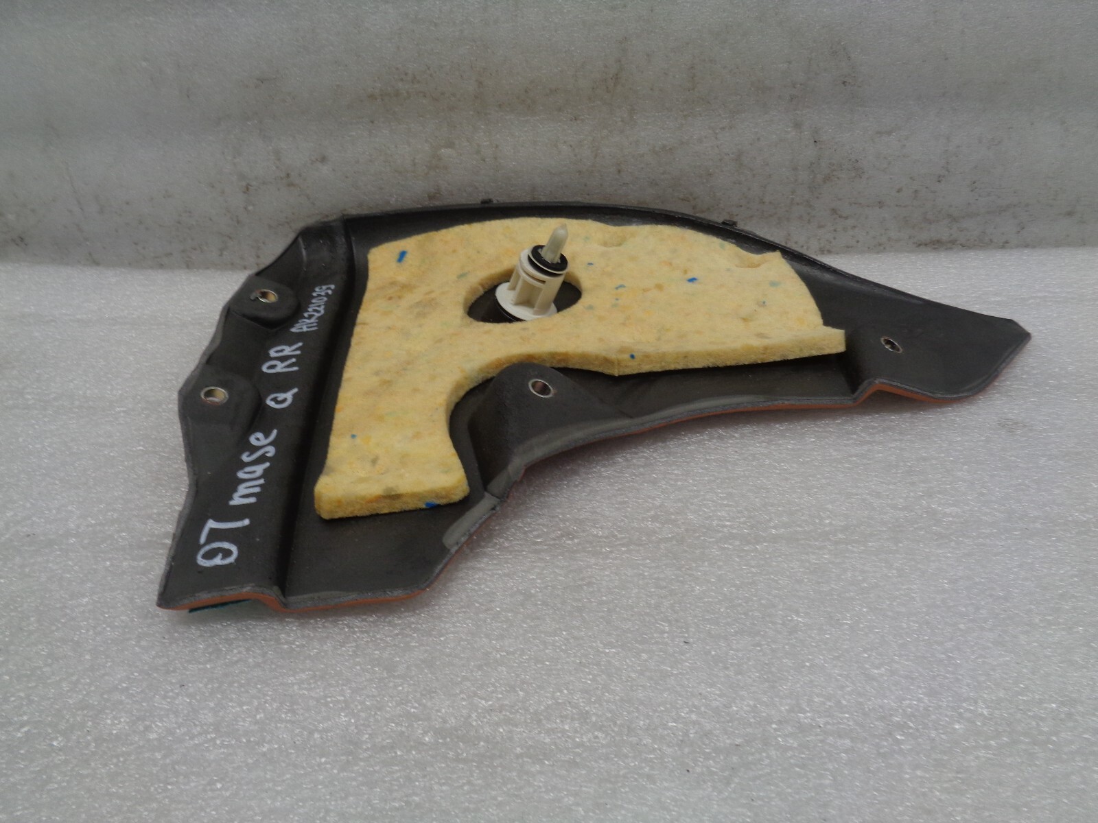 04-08 Maserati Quattroporte M139 Rear Right Lower C Pillar Panel OEM AK221039