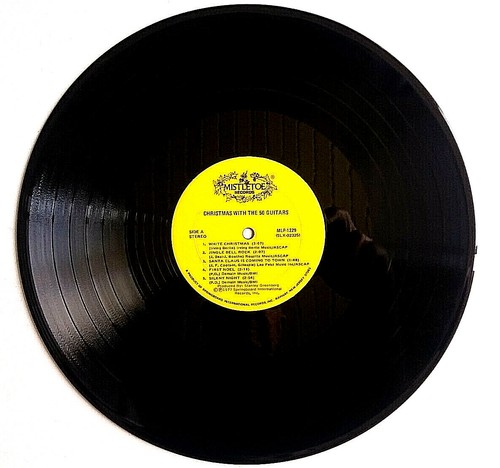 CHRISTMAS WITH THE 50 GUITARS- Vinyl LP 1977 MLP-1229 - Picture 3 of 6