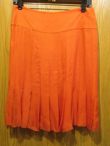 CHANEL Red Silk Lined Pleated Silk Skirt Size 38 - Picture 10 of 11