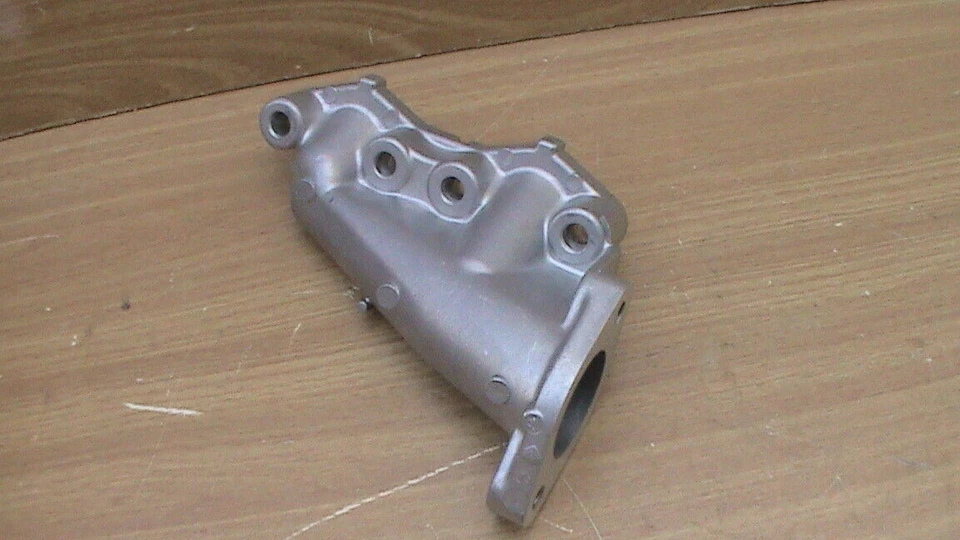 Adaptador de válvula EGR para camioneta Isuzu Chevrolet LUV Holden Rodeo UBS 4JG2 Foto 3 de 4