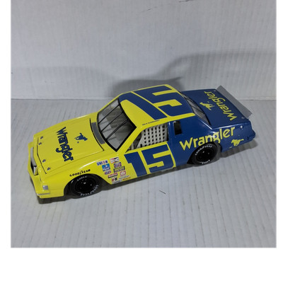 Racing Collectables 1:24 Chevrolet Dale Earnhardt NASCAR Wrangler Ltd Ed Diecast
