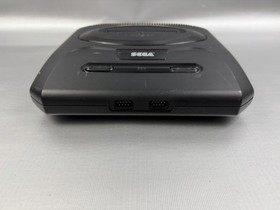 Sega Genesis Console MK-1631 Model 2 for Parts Repair Non-Working Genesis II