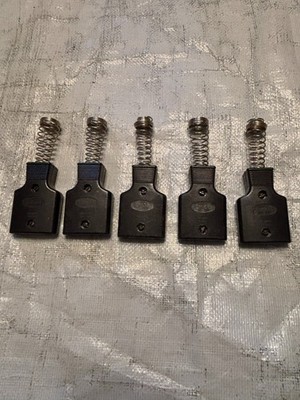 New Vintage Carol E11138 Electrical Plug 10A 250V / 15A 125V for Round Pins