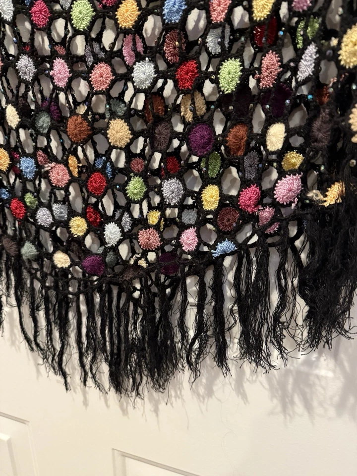 制服 John Paul Richard 钩针编织针织串珠多色条纹斗篷毛衣 — 第 2/4 张图片