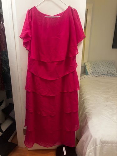 NWT Unbranded Fuchsia Maxi Ruffled/Tiered Dress Size 38" Chest Size M/L