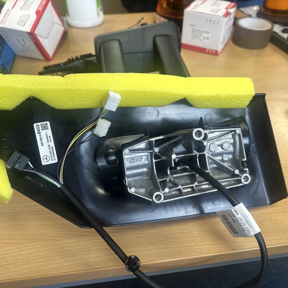 Genuine Mercedes Sprinter RH OS Long arm mirror arm (manual) A9108108402 - Image 2 of 4