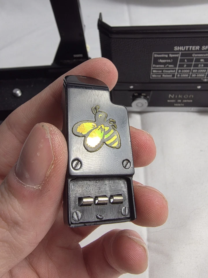 VINTAGE NIKON F CAMERA MOTOR DRIVE F36 WITH BATTERY PACK - Needs Work. For Parts - Image 3 of 4