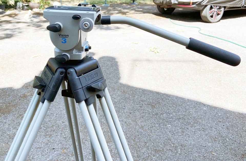 Vinten Vision 3 Head (75mm Ball Base) 3543-3 in excellent condition. No Tripod. - Image 2 of 4
