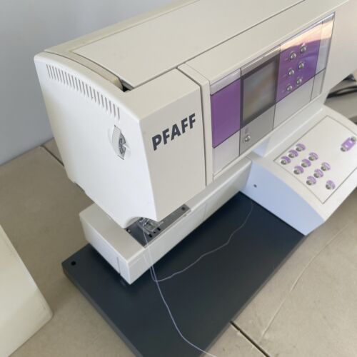 Pfaff 2025 Style Sewing Machine As Is - Picture 13 of 24