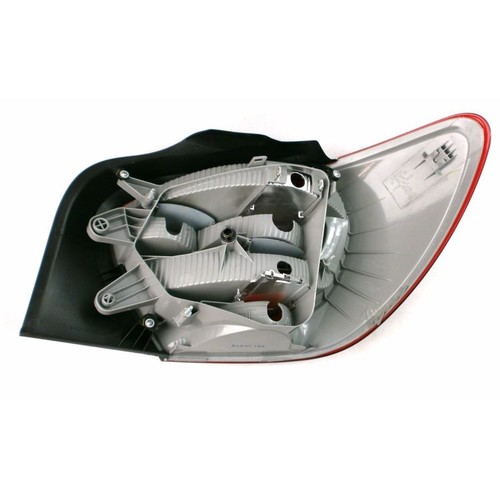 Mercedes A Class W176 2012-2015 Rear Tail Lights Lamps Pair Drivers & Passenger - Picture 5 of 5