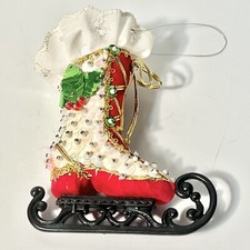 WALCO Vintage ICE SKATE BOOT Christmas 3474 Ornament Sequins Beads Pin