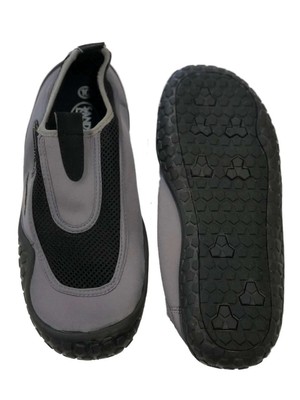 looking for water shoes