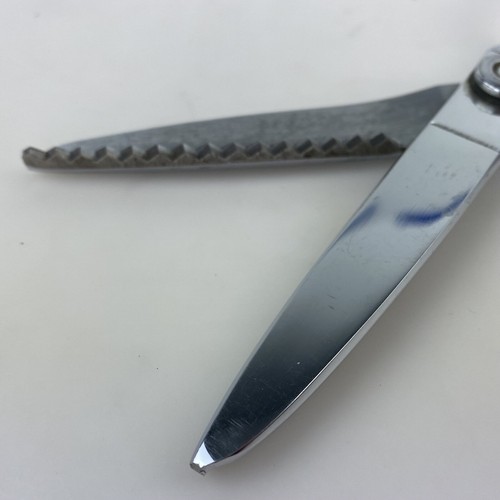 WISS PINKING SHEARS SCISSORS SEWING Newark New Jersey NJ USA Pat No 2,286,874 - Picture 9 of 11