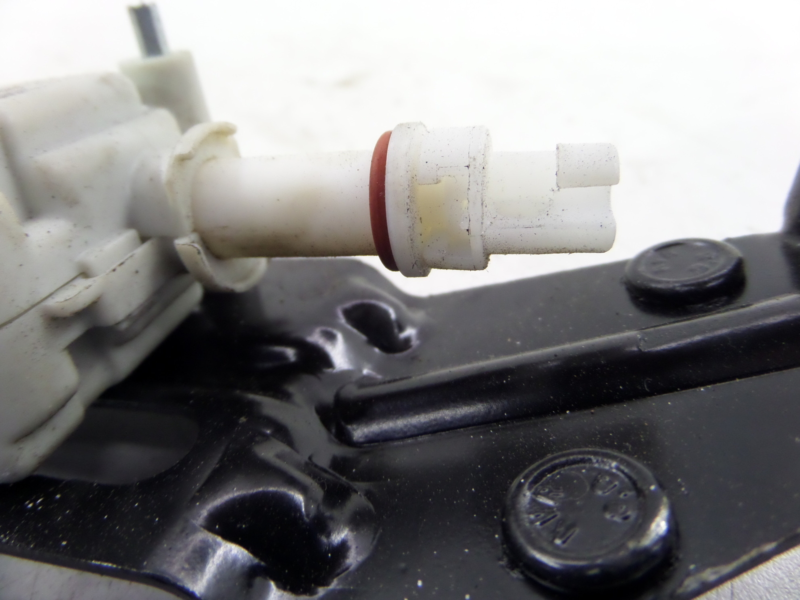 Audi TT Fuel Door Release Actuator MK1 0005 OEM 1C0 810 773 eBay