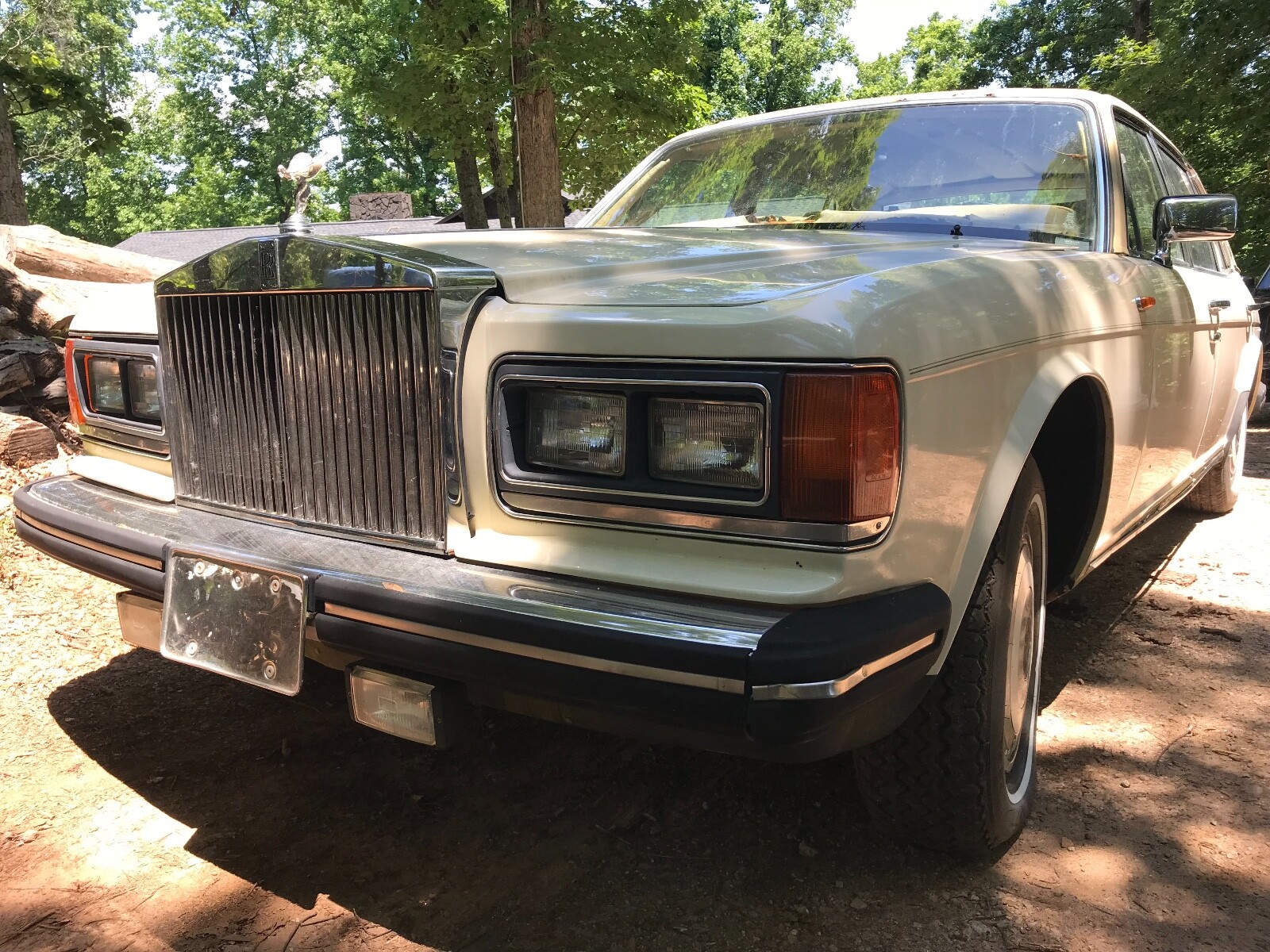 BENTLEY TURBO MULSANNE, EIGHT PAS JAR. WORLDS LARGEST ROLLS ROYCE SPUR INVENTORY