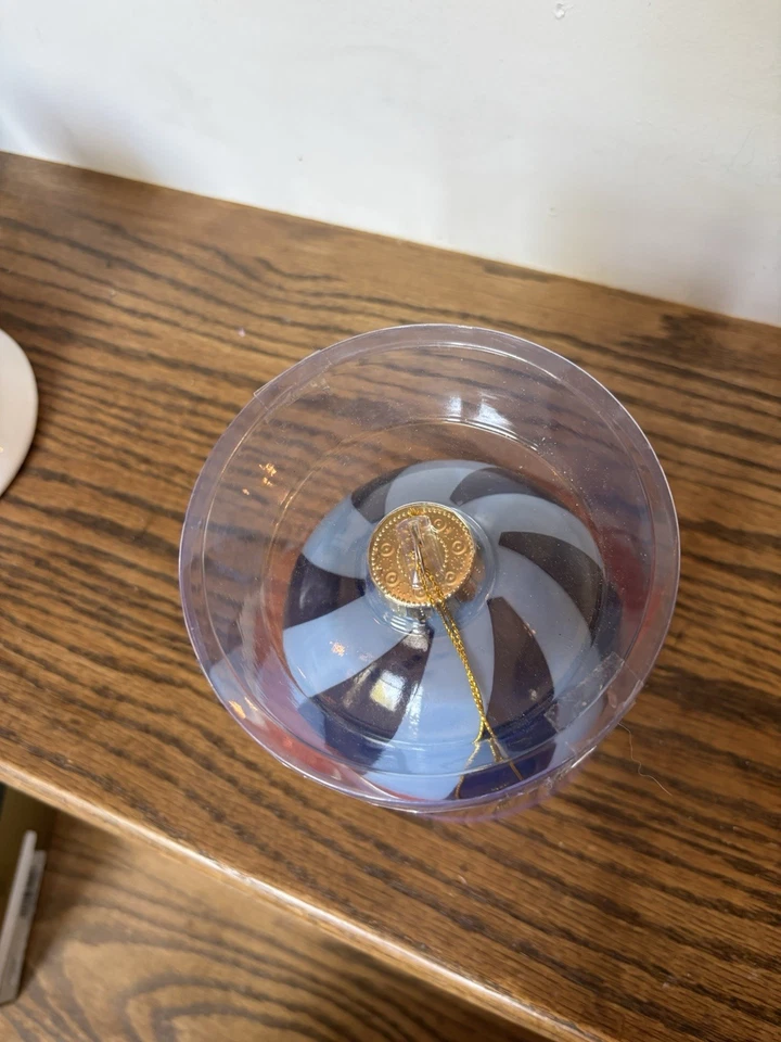 Memory Company North Carolina Tar Heels 4” bola de vidrio adorno de Navidad - NUEVO Foto 4 de 4