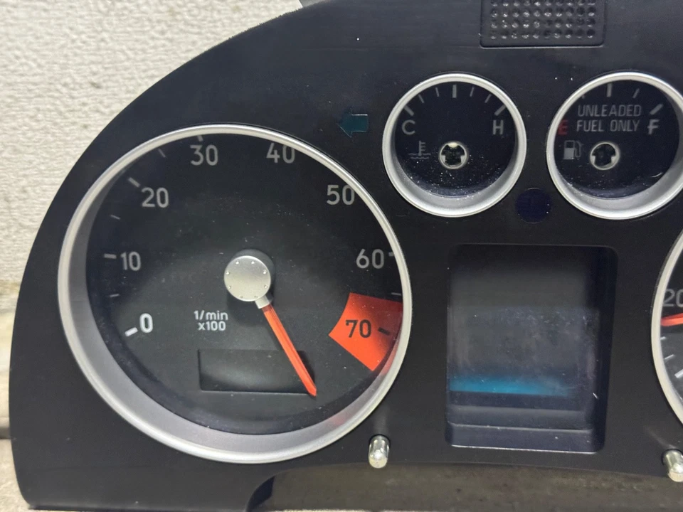 01-06 AUDI TT MK1 1.8T QUATTRO VELOCÍMETRO MANUAL CUADRO DE INSTRUMENTOS OEM Foto 3 de 4