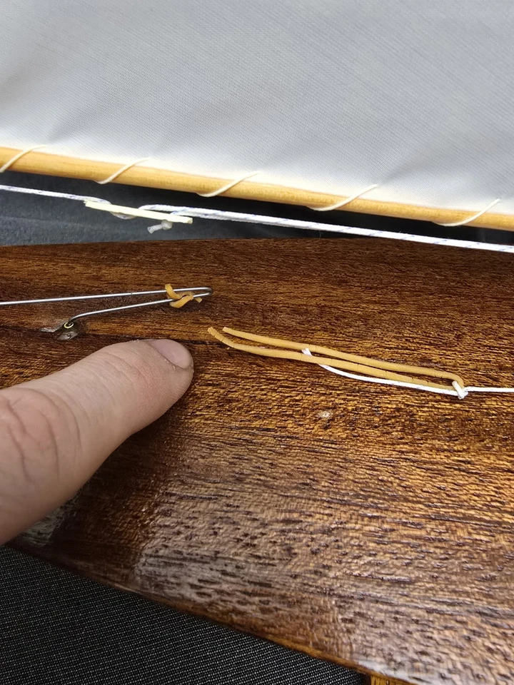 Винтажная 17-дюймовая деревянная демонстрационная модель парусника — морской декор, ремонт мелкого такелажа - Изображение 4 из 4