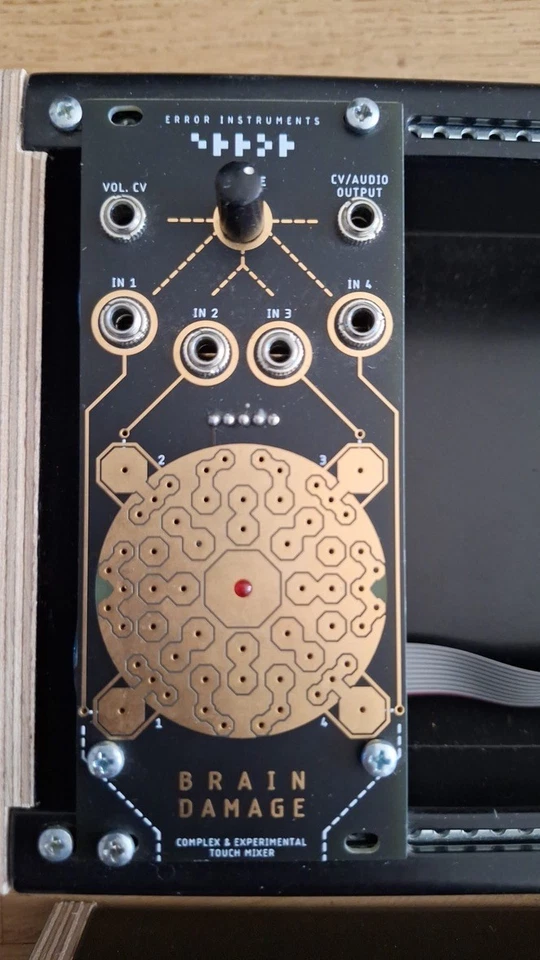 Error Instruments Brain Damage Mixer - kaum benutzt, wie neu/ like new