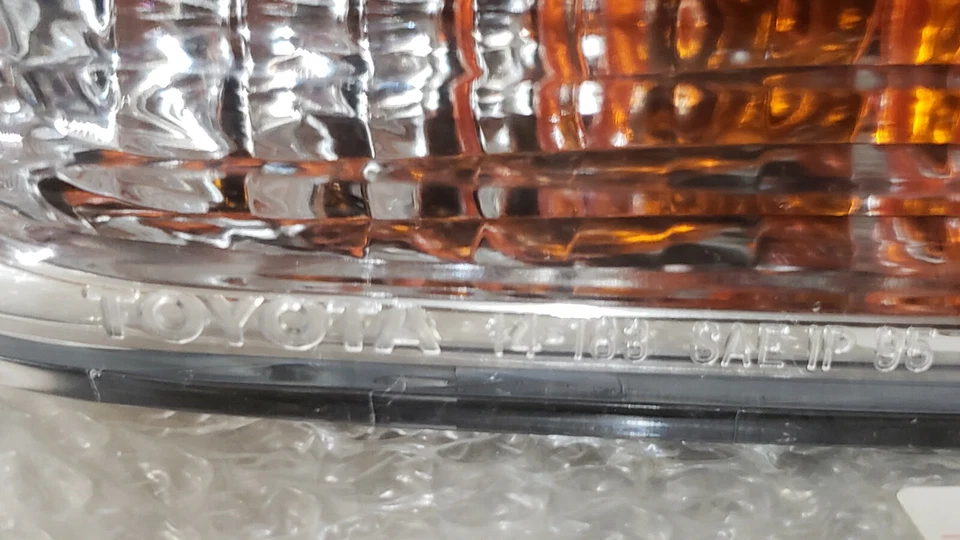 NUEVO Conjunto de lámpara de señal de giro delantera genuina Toyota Supra 97-98 LH 81520-80086  Foto 3 de 4