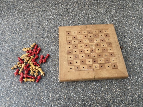 Vtg Wooden Carved Travel Chess Set Peg Board 6” Folding Board Red/White Pieces - Picture 4 of 10