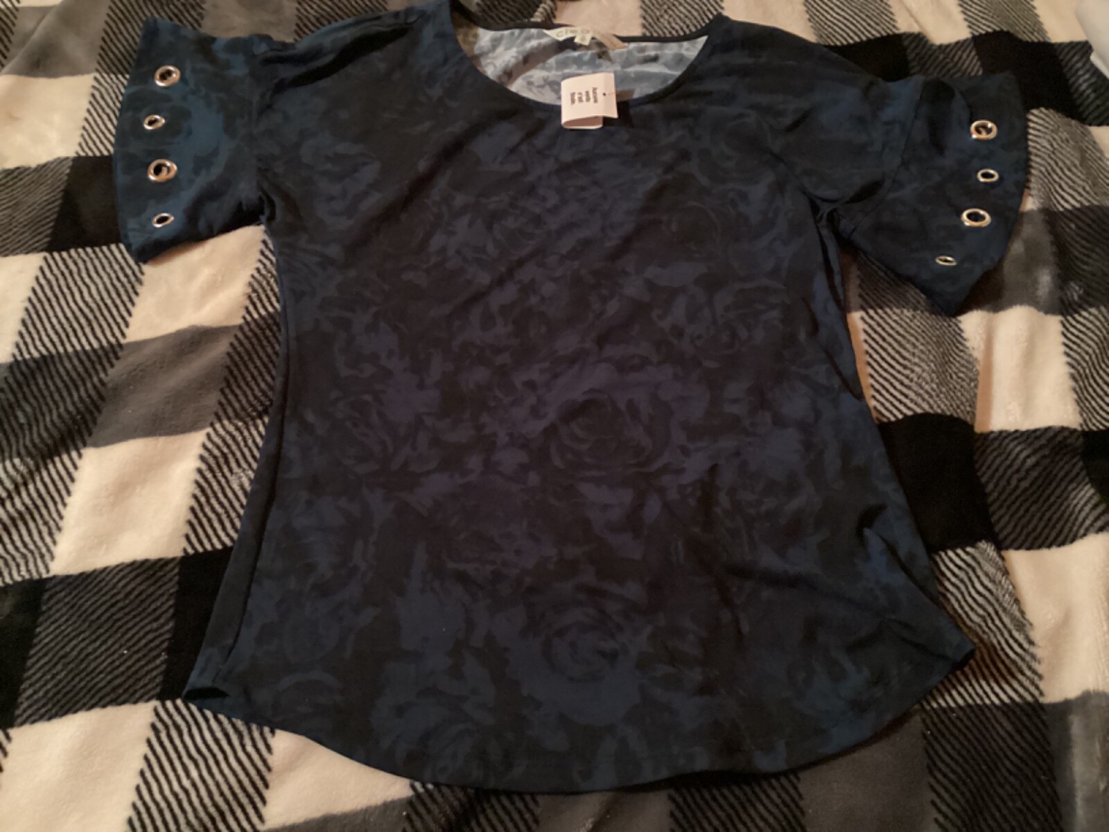 Picture 2 of 5