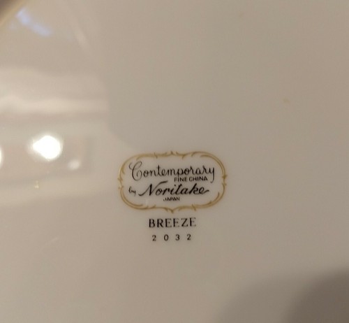 Noritake Breeze Grey Floral Platinum 8 1/4 round Salad Plate Contemporary 2032 - Picture 4 of 4